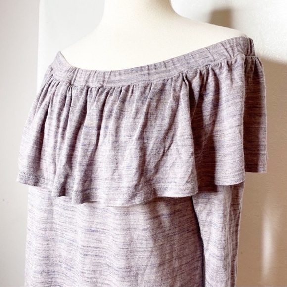 Anthropologie Womens Dolan Charla Off Shoulder Top
Size Medium - Picture 4 of 5